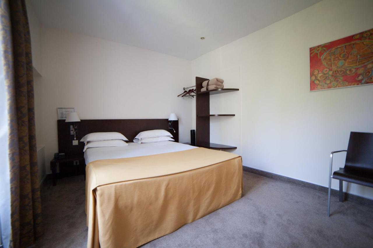 אובוסון Hotel La Beauze מראה חיצוני תמונה