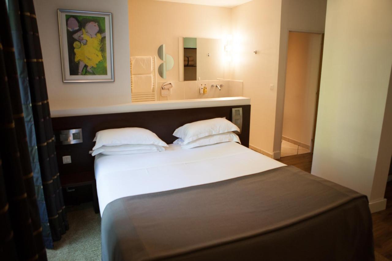 אובוסון Hotel La Beauze מראה חיצוני תמונה